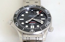 Omega Seamaster 42mm (2018) - Black Ceramic Bezel Co-Axial Automatic Watch 10