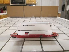 BURLINGTON NORTHERN CONTAINER CAR WITH CONTAINERS HO SCALE