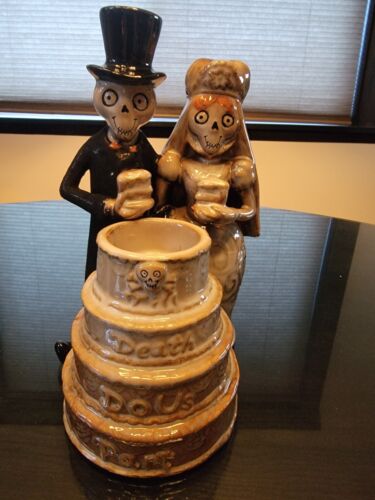 Yankee Candle BONEY BUNCH Bride & Groom WEDDING CAKE "Till Death Do Us Part" - Picture 1 of 7