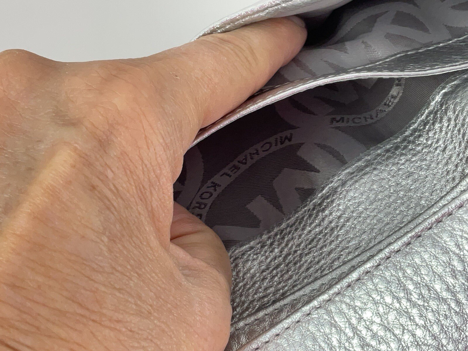 Michael Kors Silver Sequin Multifunctional Wallet… - image 7