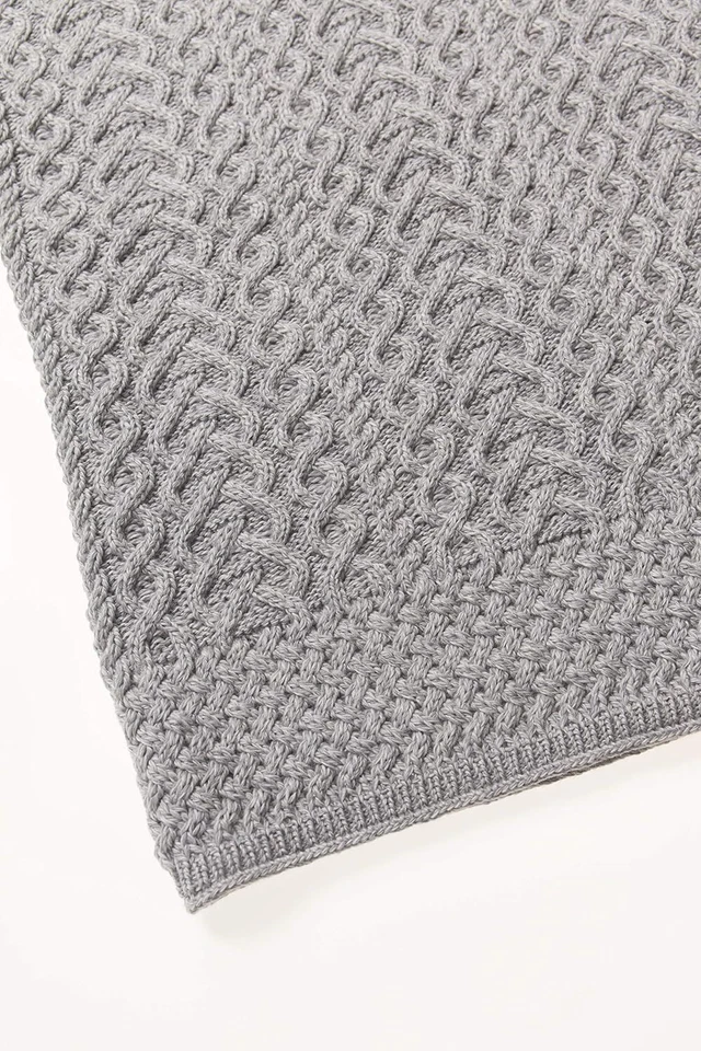 IRISH CABLE KNIT WOOL HEART THROW BLANKET SUPER SOFT MERINO X4944-SGRY BEST ONE - Image 3 of 4