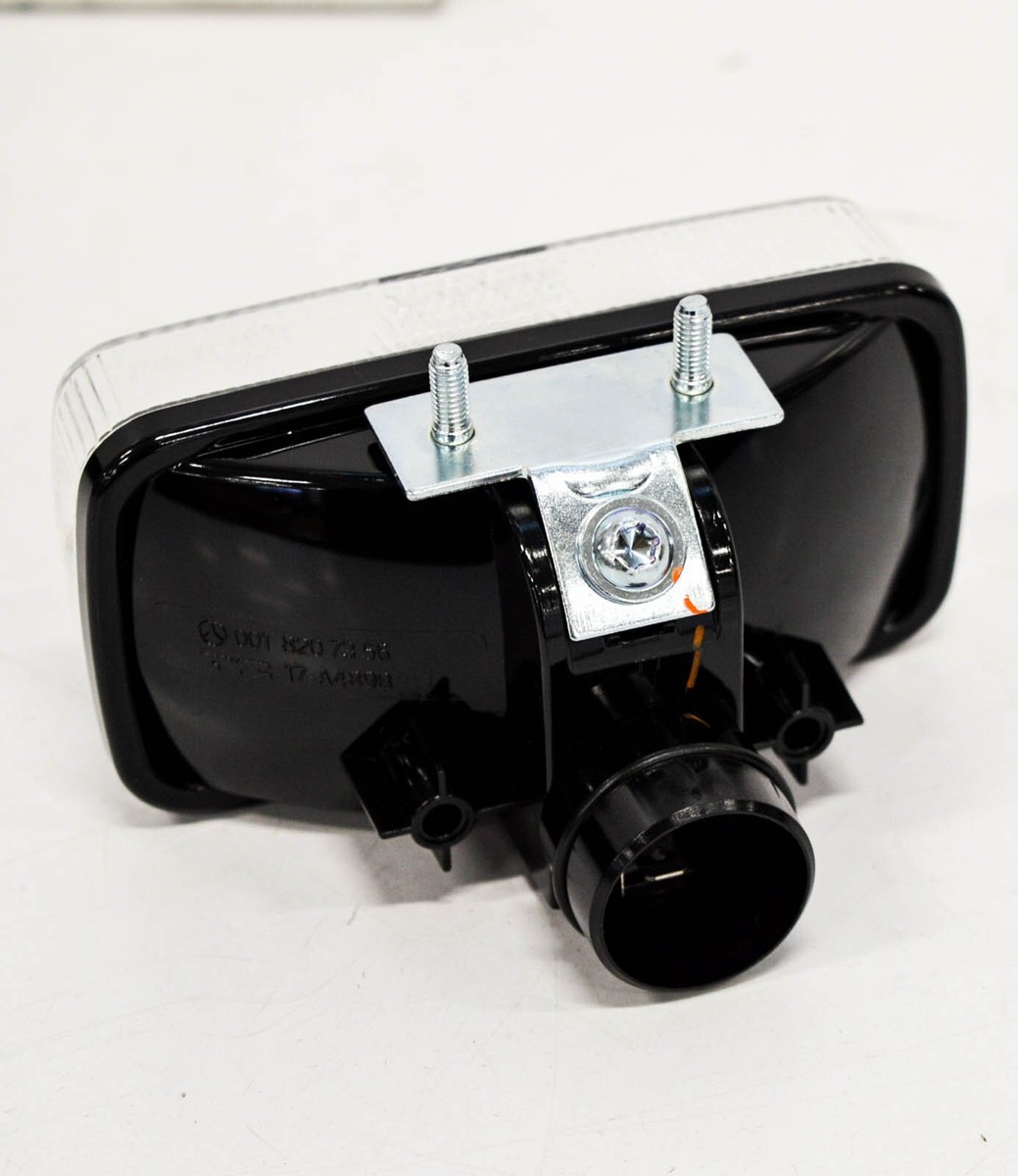 MB G W463 AMG Rear Right Reversing Light A0009065004 64 NEW  