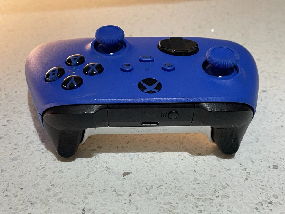 Genuine Microsoft XBOX 1914 Wireless Controller USB-C +Wired for Windows PC - Image 4 of 4