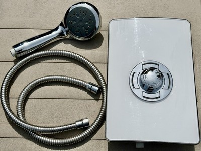 Gebrauchte Wickes Style 2 elektrische Dusche. Voll funktionsfähig. Top Zustand