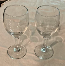 Pasabahce Tear Drop Yin Yang Maker's Mark Wine Glasses Set of 2