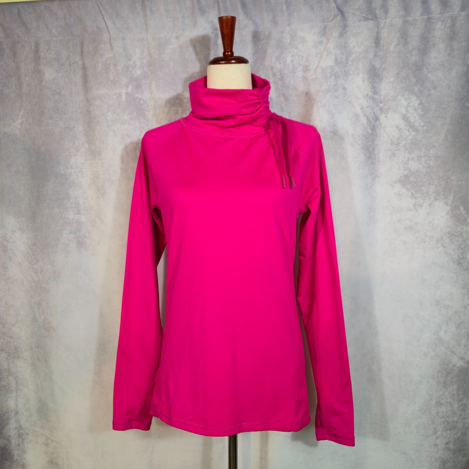 LAYER 8 Performance Funnel Turtle Neck Top Pink Q… - image 1