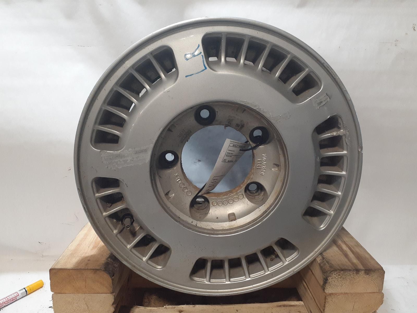 Bentley Turbo R 1989 Wheel