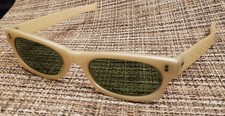 Polaroid Cool Ray 115 Vintage Drugstore Sunglasses Scratches On Green Lenses