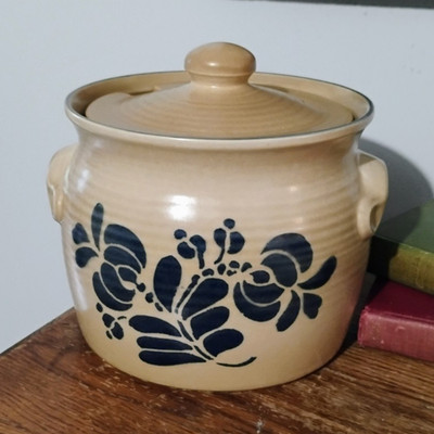 Pfaltzgraff 3 1/2 qt Stoneware Soup Tureen w/ Lid Floral Blue Beige