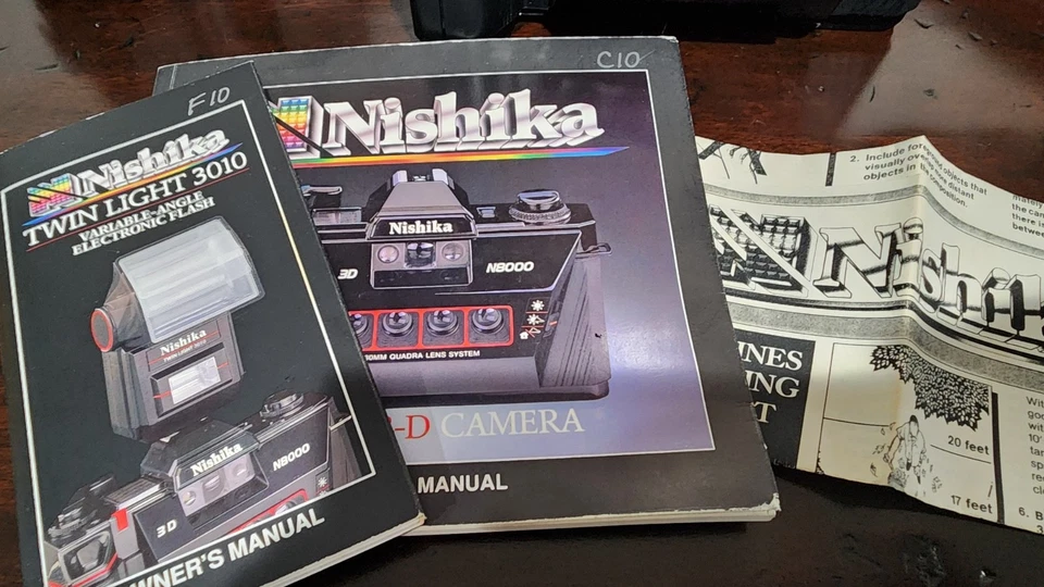 Cámara fotográfica con lente cuadrada 3D Nishika N8000 35 mm con kit de flash 3010 de doble luz + estuche Foto 4 de 4