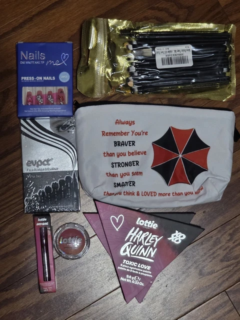 Harley Quinn Makeup Set