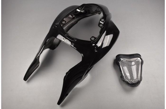 Kit carrosserie arrière noir et feu fumé pour balades en Suzuki Hayabusa 1300