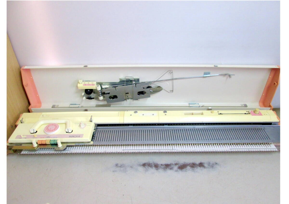 KH-260 Brother PUNCH9 KH 260 Knitting Machine 9mm Pitch junk Used 