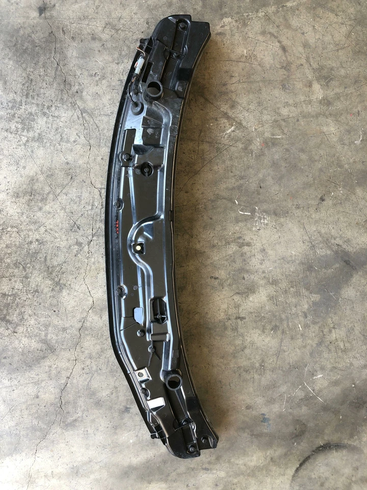 Dodge Caravan 2005 soporte de marco de parabrisas con acoplamiento de limpiaparabrisas delantero 04857902AB Foto 2 de 4