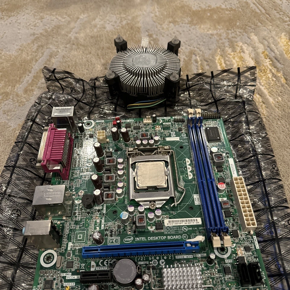 Intel DH61WW Desktop micro ATX Motherboard- G23116-204 W Pentium G462 GUC - Image 2 of 4