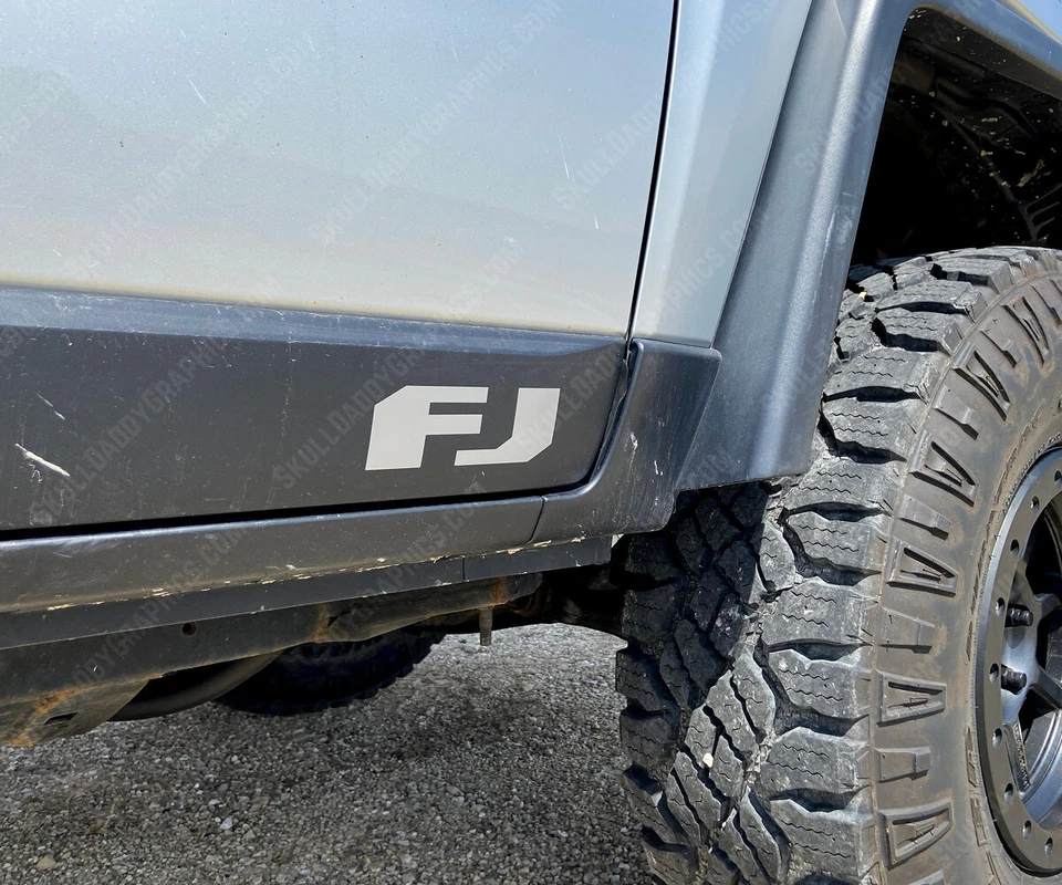 Par de calcomanías adhesivas de insignia inferior (x2) para Toyota FJ Cruiser 2007-2014 Foto 2 de 4