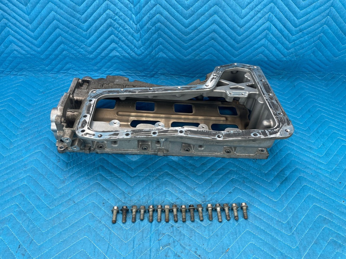 Nissan Titan XD 5.0L Diesel Engine Oil Pan w/Bolts & Baffle Plate