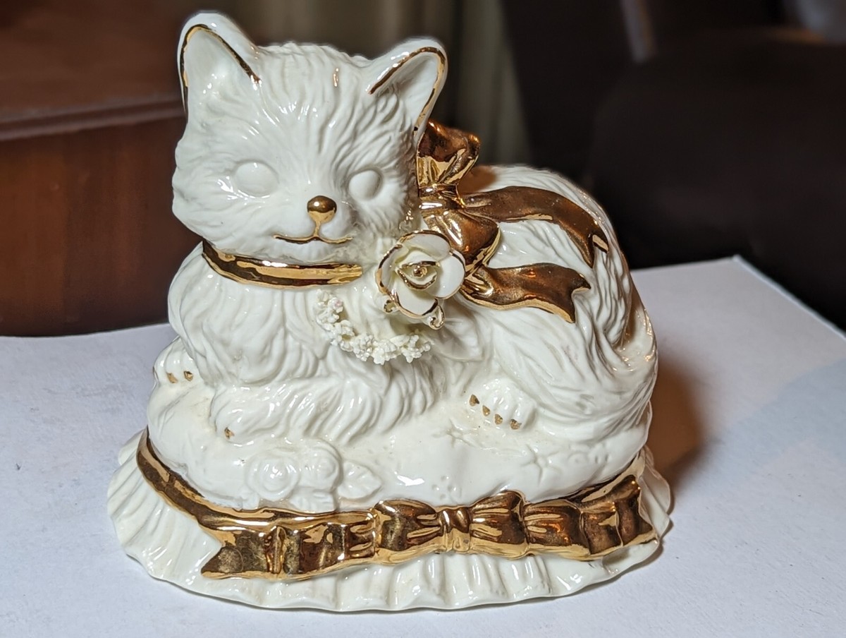 Vintage 1997 LEFTON Porcelain Ivory CAT Figurine Gold Accents