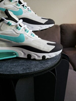 Nike Air Max 270 React Photon Dust Running Shoes Size 8.5 White