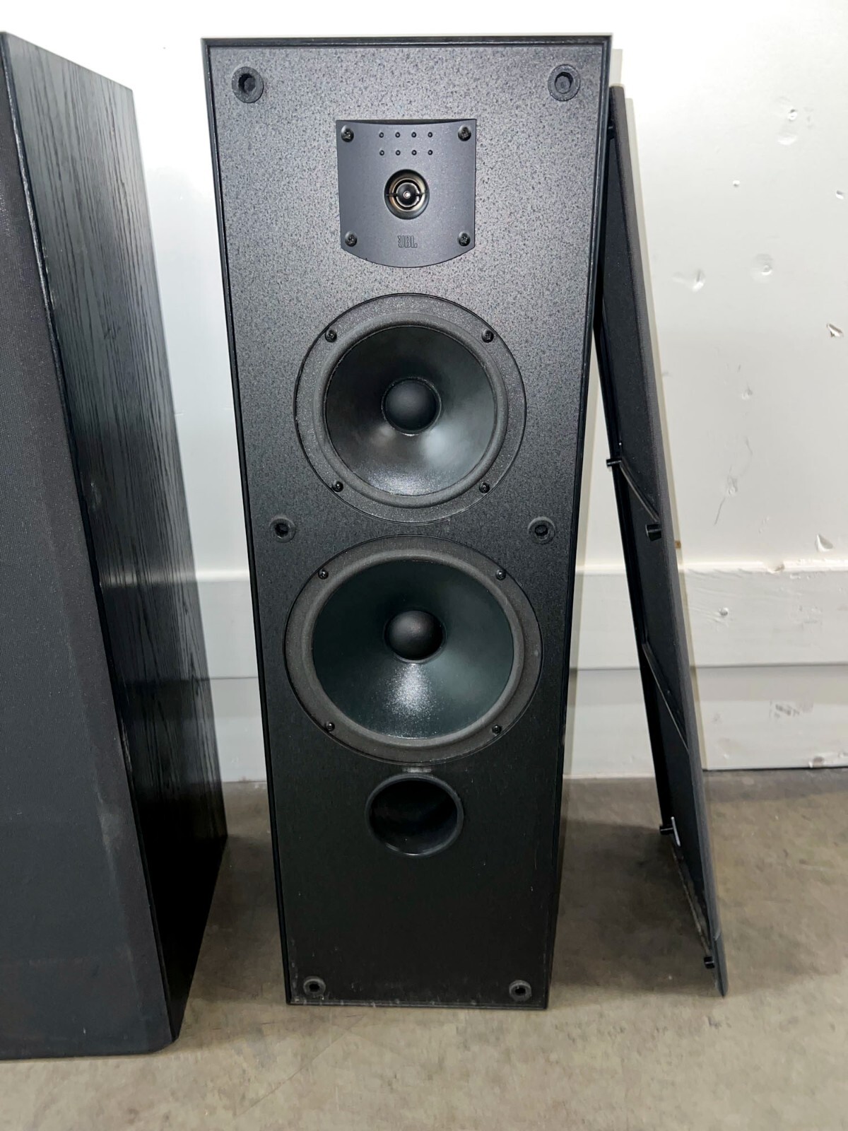 2 JBL J900MV Tower Floor Speaker System 3 Way 6" Woofers (Tested