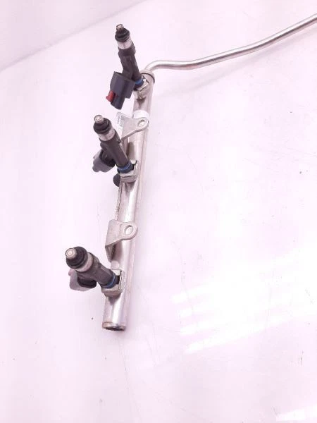 Inyección de riel de combustible 3,5 L para Ford Flex 2009 7T4Z9F593B Foto 2 de 4