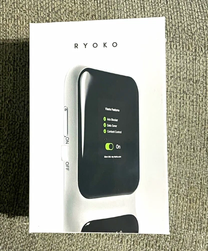 RYOKO Portable Wireless Router 4G LTE 150 Mbps Black RFE-IM603 - product listing photo