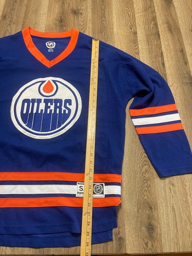 NHL Jersey, Adult Size Small/Medium, OILERS NHL Jersey Edmonton, Canada - Picture 7 of 10