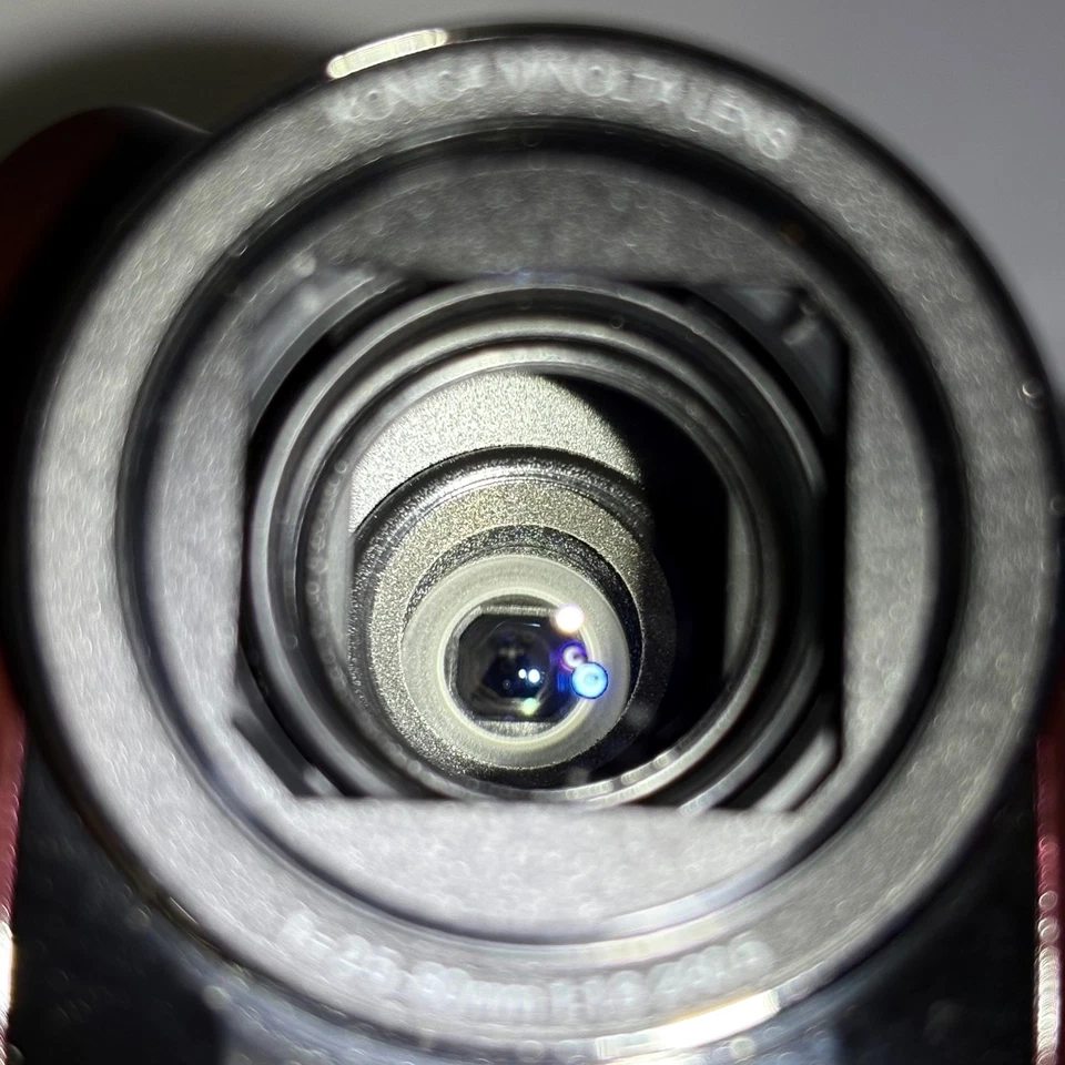 Victor (JVC) Everio GZ-MG840-R Compact Video Camera From Japan - Image 3 of 4