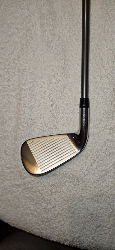 Callaway ELYTE 7 HL iron practically Brand New.Only used indoors very few times.