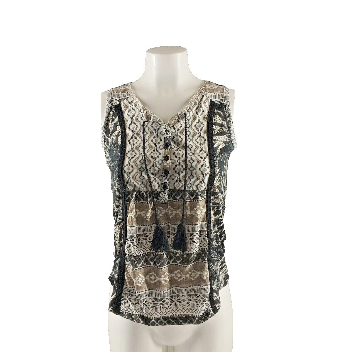 Formal Geometric Tops for Women