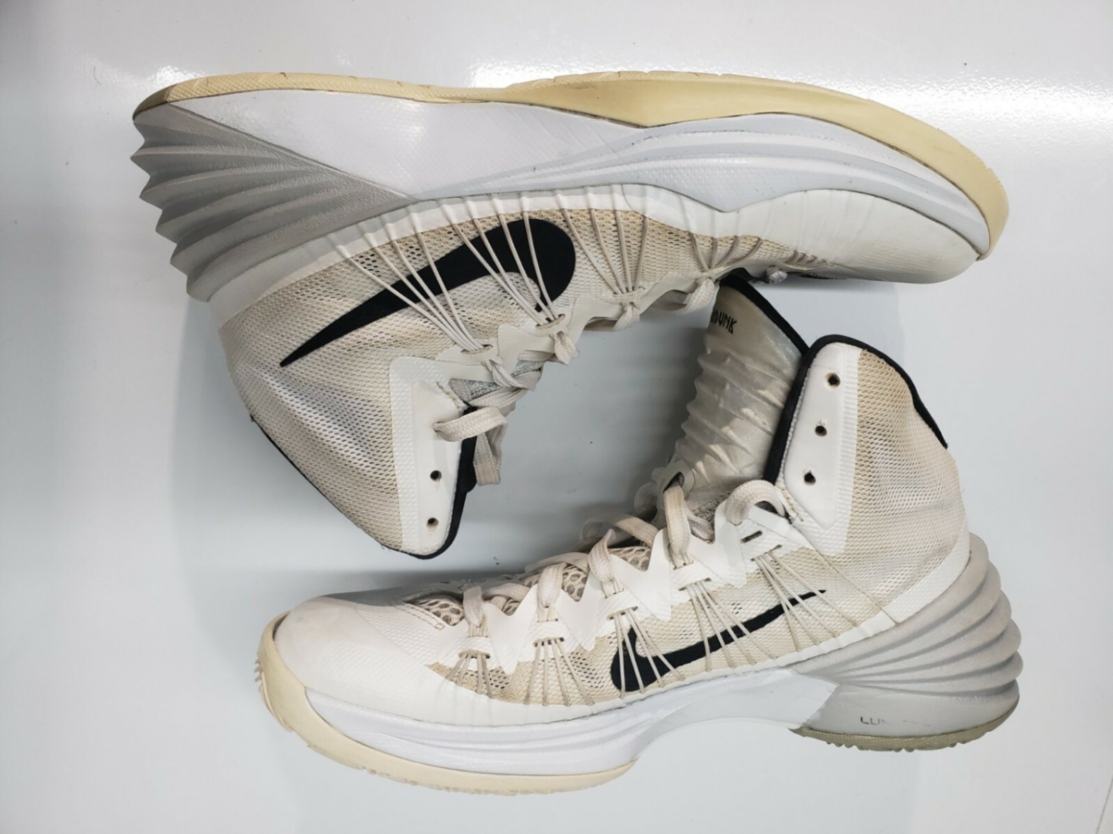 white hyperdunks 2013