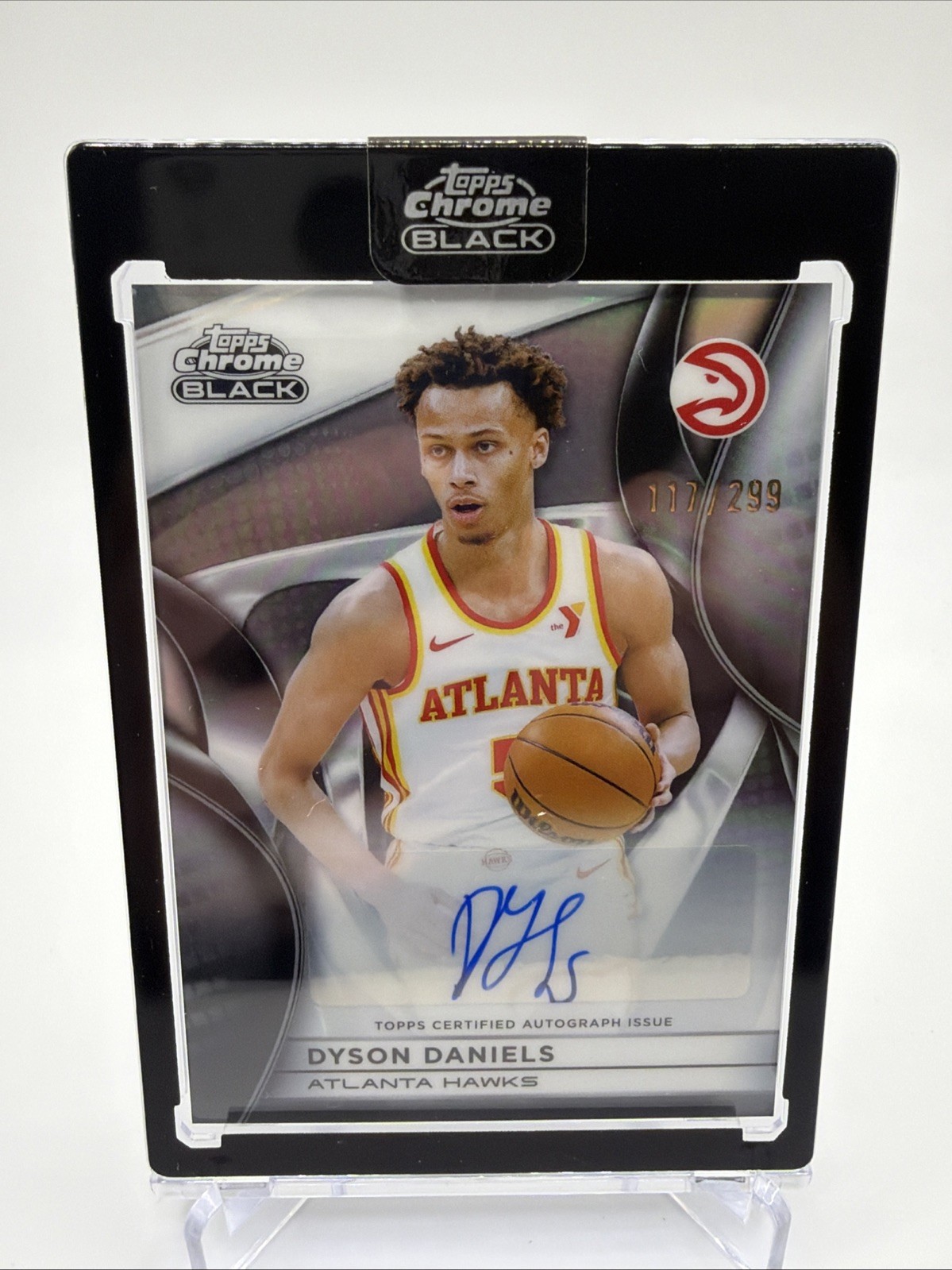 Dyson Daniels 2025-26 Topps Chrome Black AU-DDA Refractor Auto Hawks