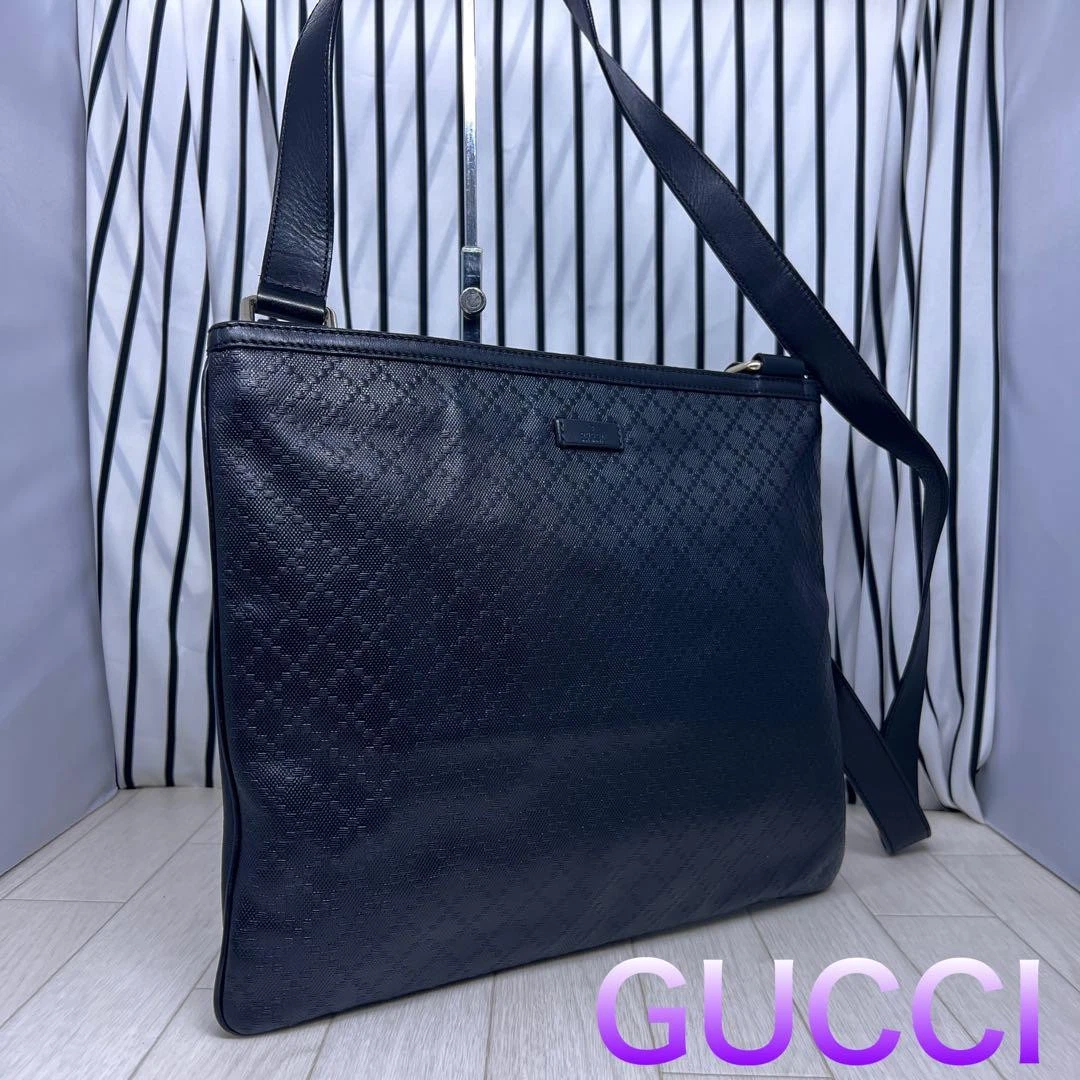 Sac bandoulière GUCCI A4 tout cuir Diamante