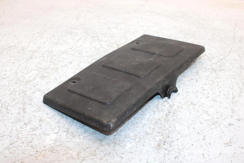 Suzuki Quadrunner 250 1998 OEM tapa de caja de herramientas trasera 63195-19B00 AS13 Foto 4 de 4