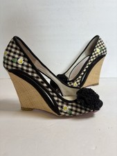 Betsey Johnson Harrans Platform Wedge Sandal. 8M. Embroidered Floral Gingham.