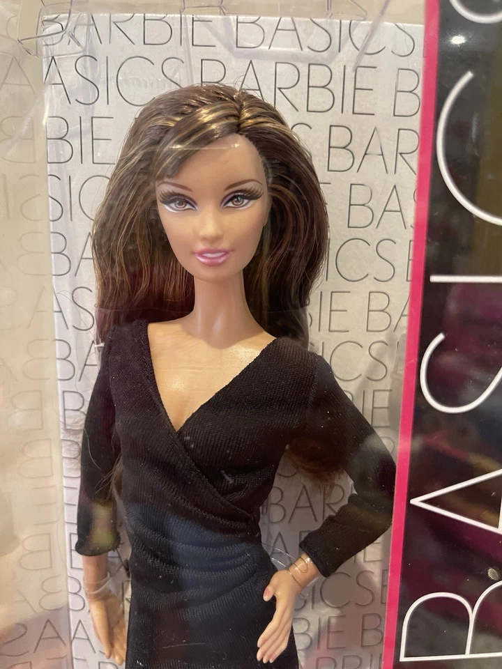 2009 年黑色标签芭比娃娃基本版 001 2 号模型缪斯 — 第 2/4 张图片