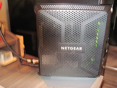 NETGEAR Nighthawk AC1900 C7000V2 Wi Fi Cable Modem Router