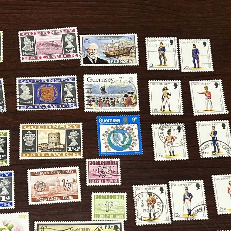 LOT OF 50 DIFFERENT GUERNSEY USED MINT STAMPS, SETS, SHORT SETS AND MORE - Image 3 of 4