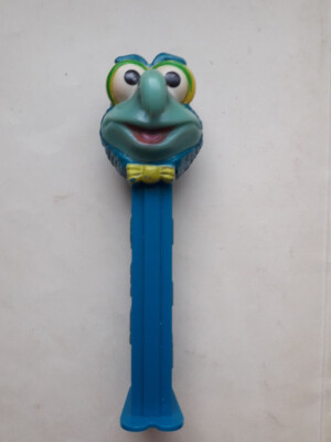 PEZ Spender Sesamstraße Gonzo 1991 US. Patent 4.966.305