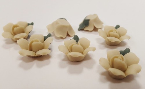 12 PIECE VINTAGE HANDMADE YELLOW PORCELAIN FLOWER OPEN ROSE CAMEO CABOCHONS 5902 - Picture 5 of 5