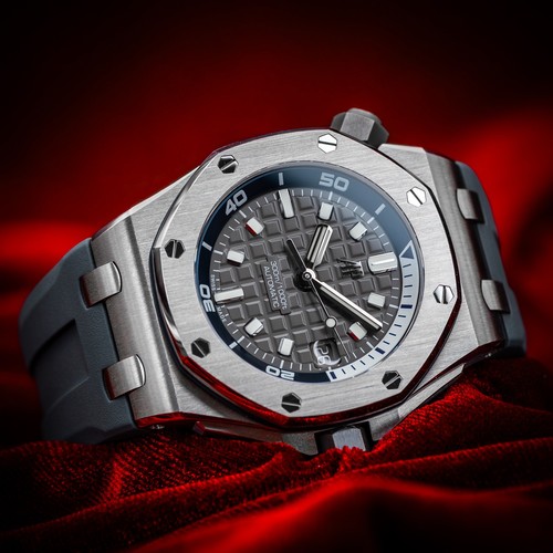 Audemars Piguet Royal Oak Offshore Diver Grey Dial 42mm 15720S...