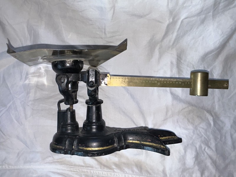 Vtg Fairbanks 4 lb Postal Scale Crows Foot Black Gold Paint Slotted Weight