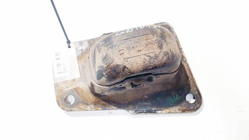 1k0505130j Кронштейн балки - Hinten rechts  Volkswa DE2568616-72