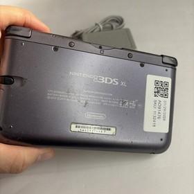 Nintendo 3DS XL Retro Silver Edition (NES Controller) w/ Charger US Model Tested