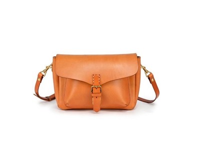 OLD TREND Isla handcrafted leather flap crossbody bag + Dust bag -Chestnut Tan