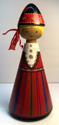 Vtg Wall Hanging Salvo USSR Russian Wooden Hand Painted Girl Figurine 9.5''
