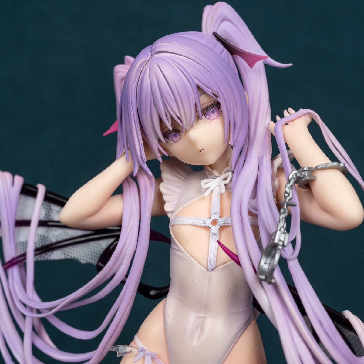 イヴ HAND CUFFS ver illustration by rurudo Figure Eve HAND CUFFS Ver. Illustration by rurudo - Meccha Japan