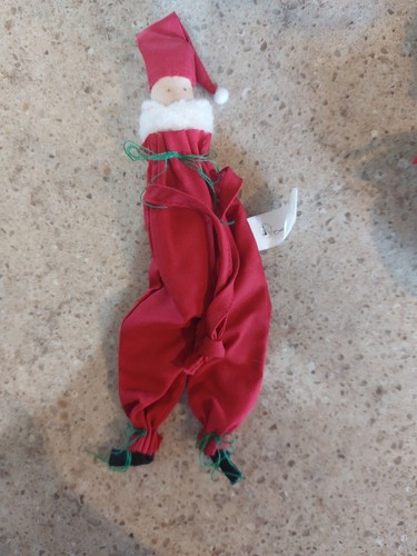 SALE Set of Three Vintage Christmas Ornaments/ Free Shipping - Picture 5 of 7