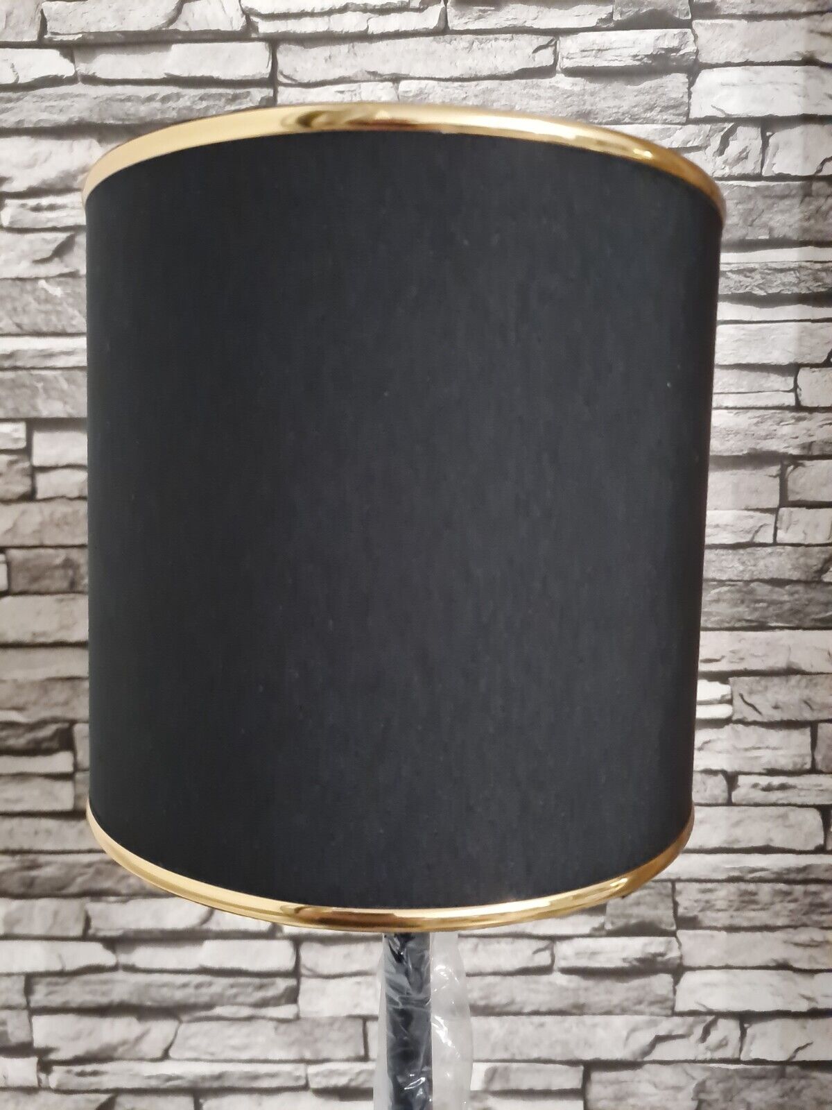 Lampenschirm Schwarz Rand Goldfarbig für Stehlampe, Pendelleuchte E27-Fassung