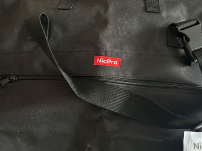 Nic Pro Used Light Weight Art Portfolio Bag, 20x26 Black Art Nylon 20 x 26 in